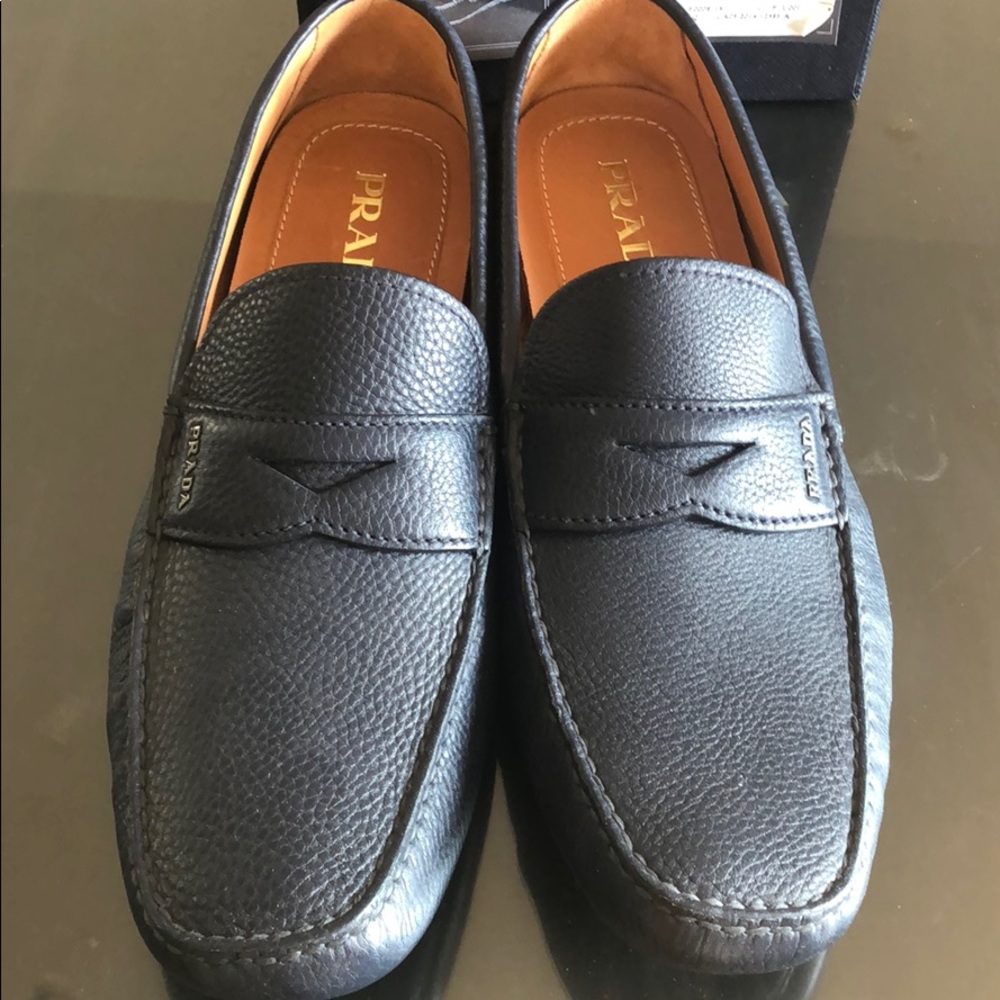 Prada drivers. Prada size 12 navy blue brand new